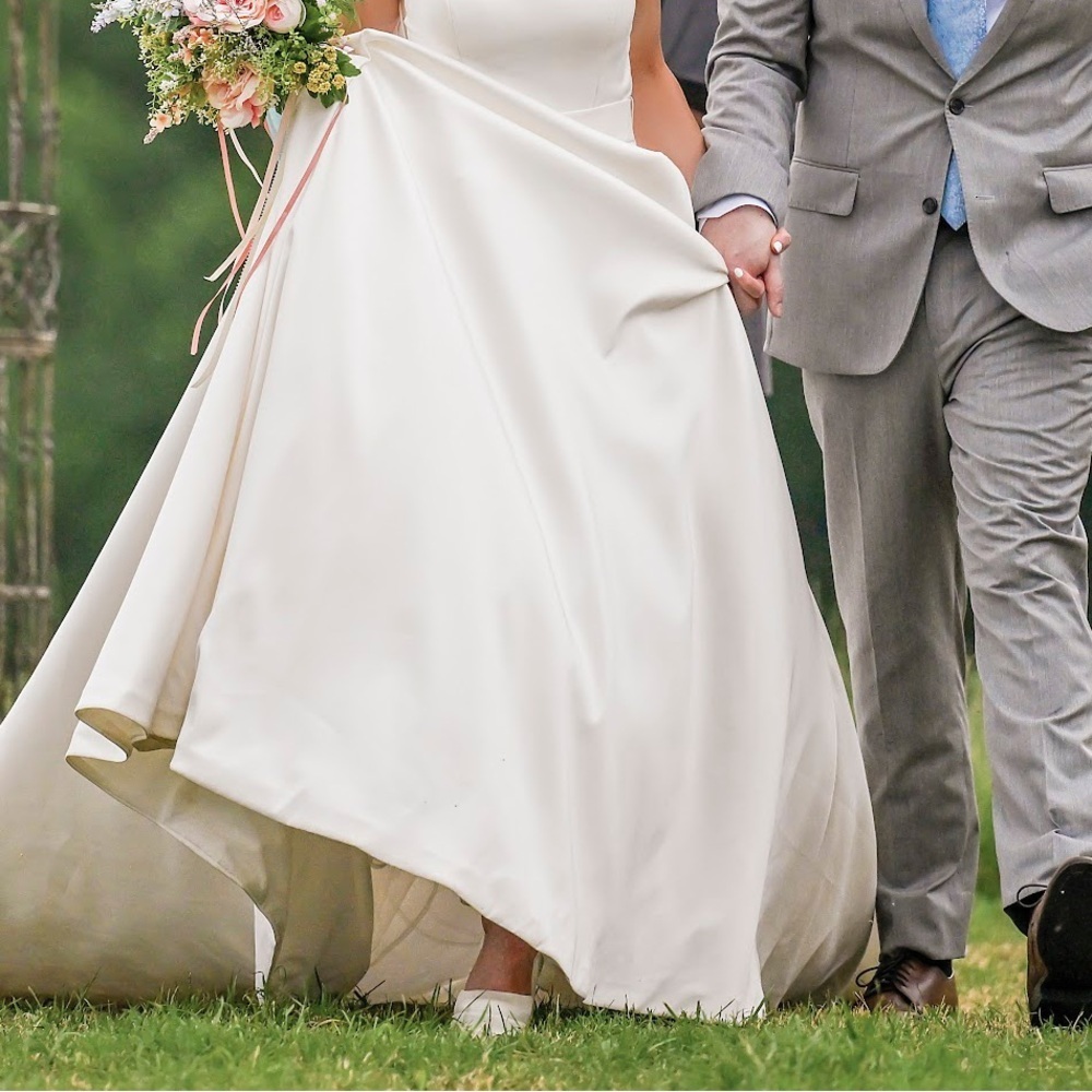 White platform high heels - Picture 9 of 10